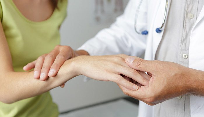 5 Common Hand Injuries and the Best Ways to Treat Them