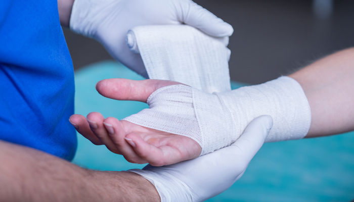 What to Expect During Hand Surgery Recovery