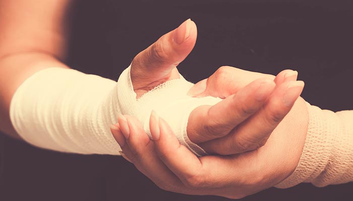 Custom vs Pre-Fabricated Splints: Which One Is Better?