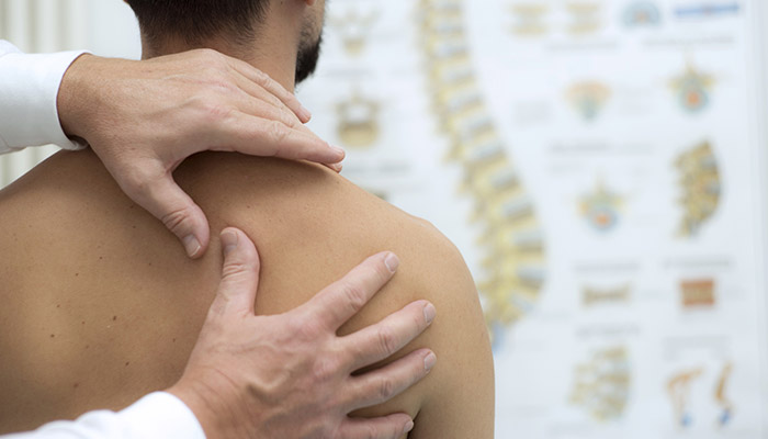 How to Treat a Sprained Shoulder: 5 Things You Can to Do for Recovery